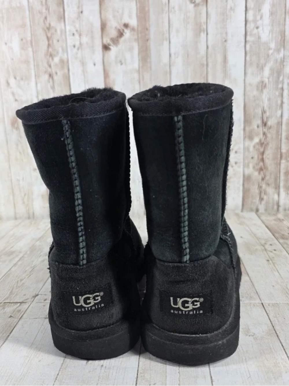 UGG Classic Short Suede Shearling Boots Black Ankle Booties Womens Size 5